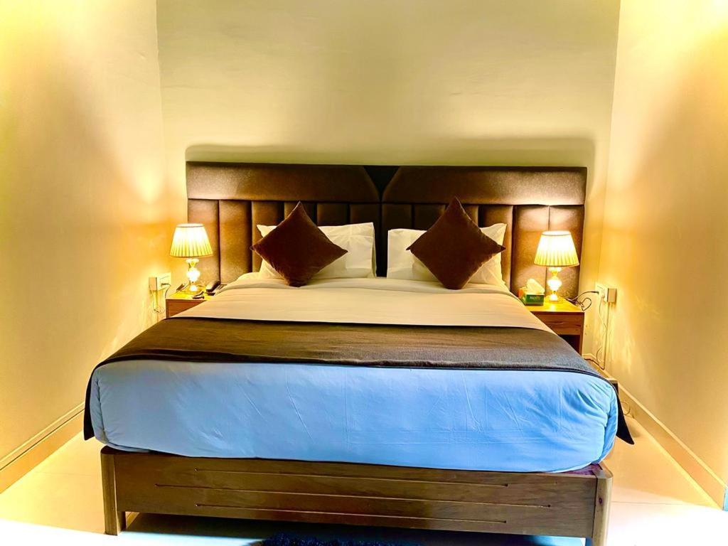 La Colline Resort Kohima Buitenkant foto